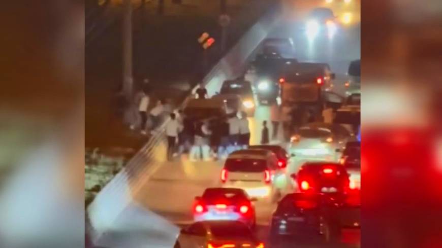 Bursa'da asker uğurlamasında kavga; o anlar kamerada