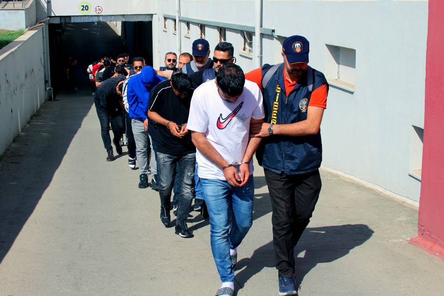 Siber dolandırıcı çetesi çökertildi, 600 milyon liralık mal varlığına el konuldu