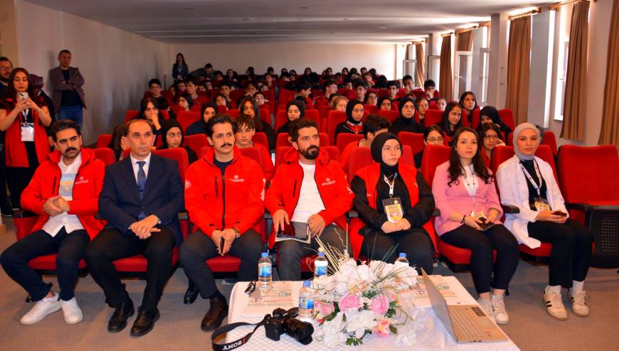 'İlaçlar buzdolabı kapağında istifleniyor, bu çok yanlış bir hareket'