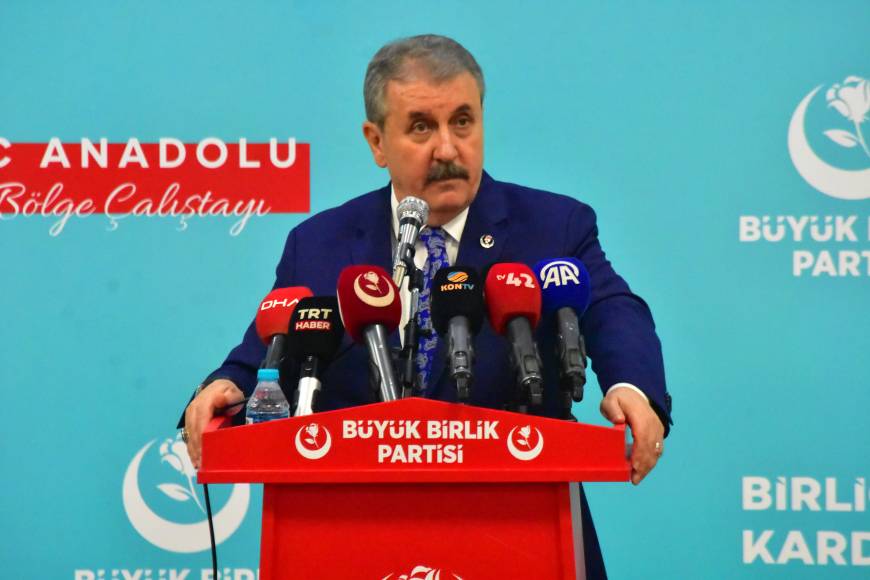 Destici: Silah bırakma işi sadece PKK'yla sınırlı kalmamalı