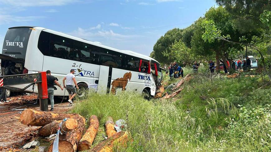 Çanakkale'de zincirleme kaza; 8 ölü, 20 yaralı (3)
