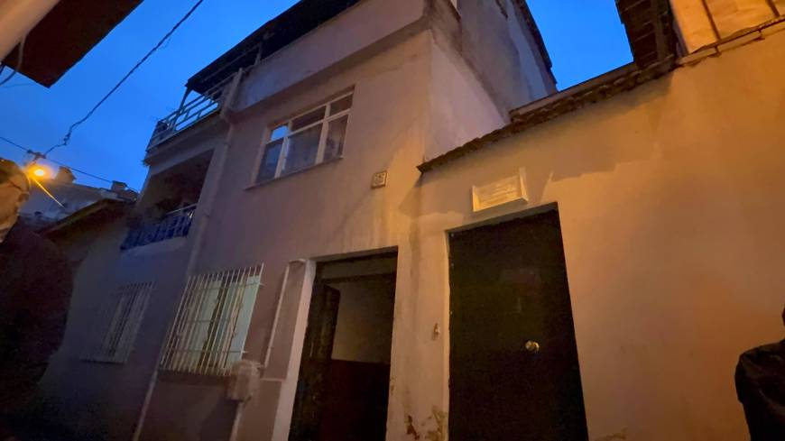 Bursa'da ev yangını; 1 ölü