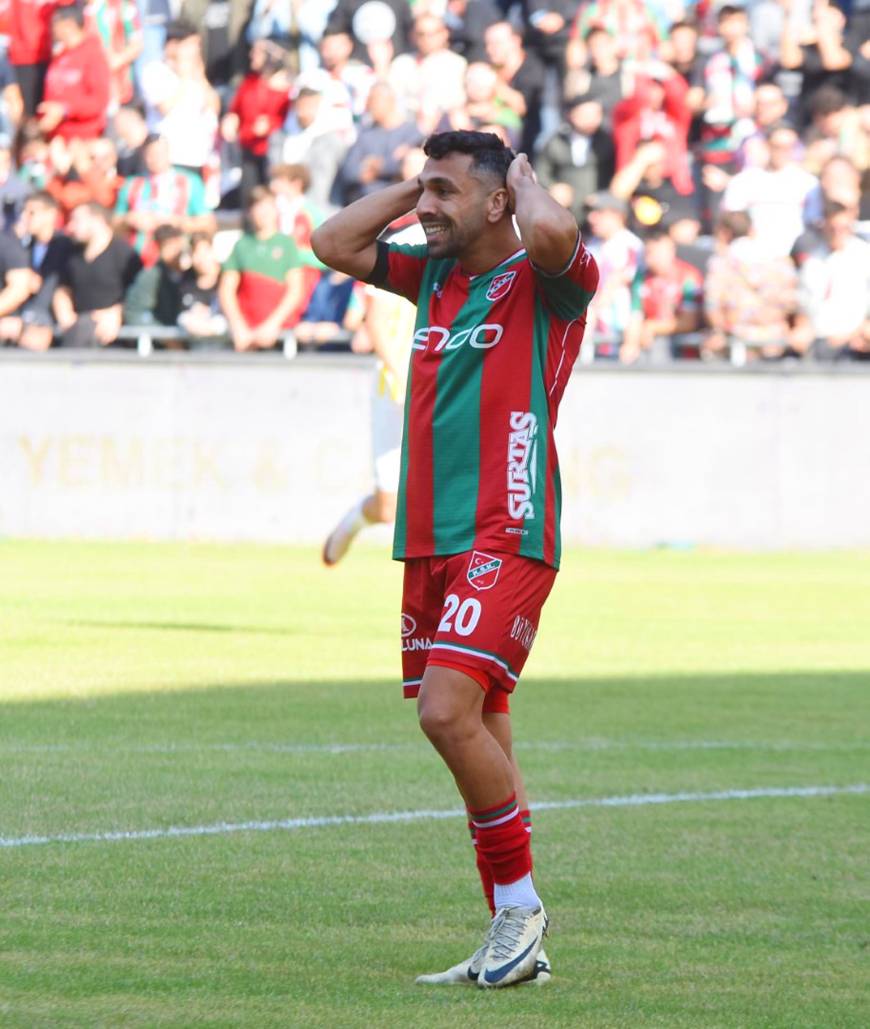 Karşıyaka'da Hakan Barış kayıplarda