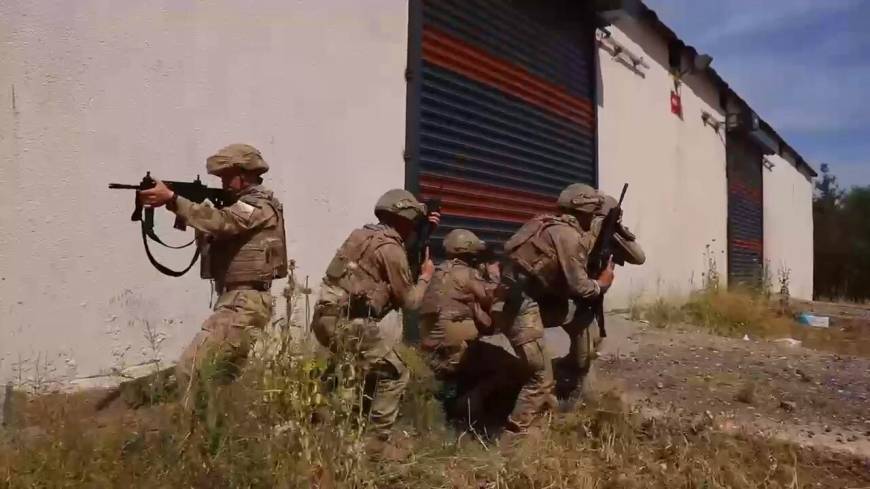 Şanlıurfa’da 34 milyon TL'lik kaçak imitasyon gözlük ele geçirildi