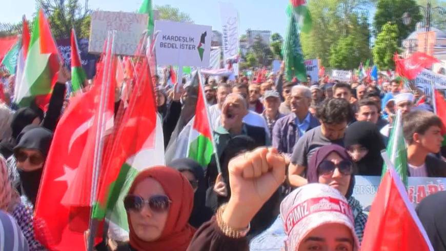 İstanbul - İstanbul'da binlerce kişi Gazze için yürüdü