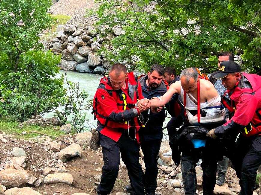 Derede akıntıya kapılan İbrahim 4 gündür aranıyor (2)