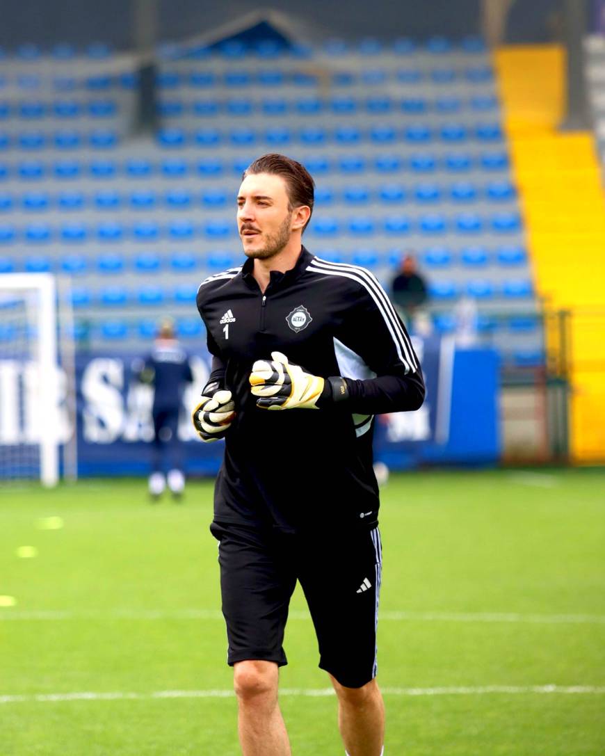 Altay'da kaleci Ozan belirsiz