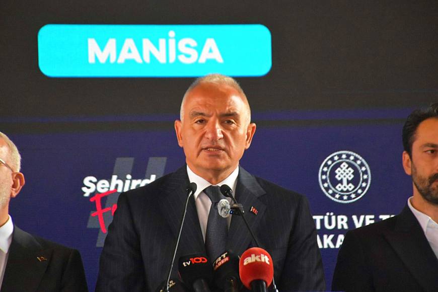 Bakan Ersoy: Türkiye Kültür Yolu Festivali, dünyanın en kapsamlı festivali konumuna geldi