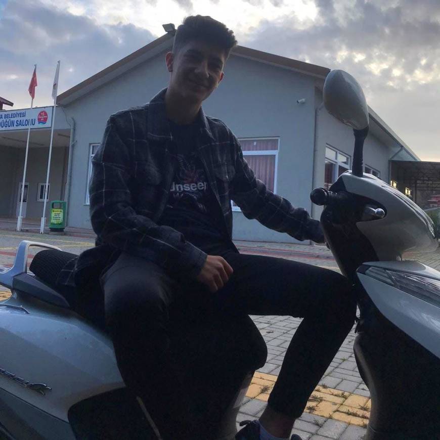 Otomobil uçuruma yuvarlandı: 1 ölü, 1 yaralı / Ek fotoğraflar