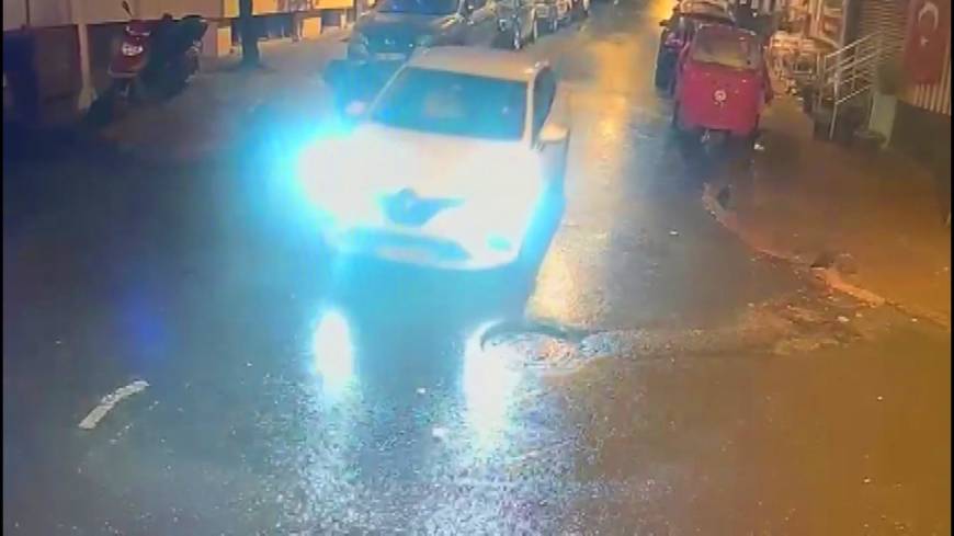İstanbul- Beyoğlu'nda kulübe kurşunlayan 3 şüpheli yakalandı