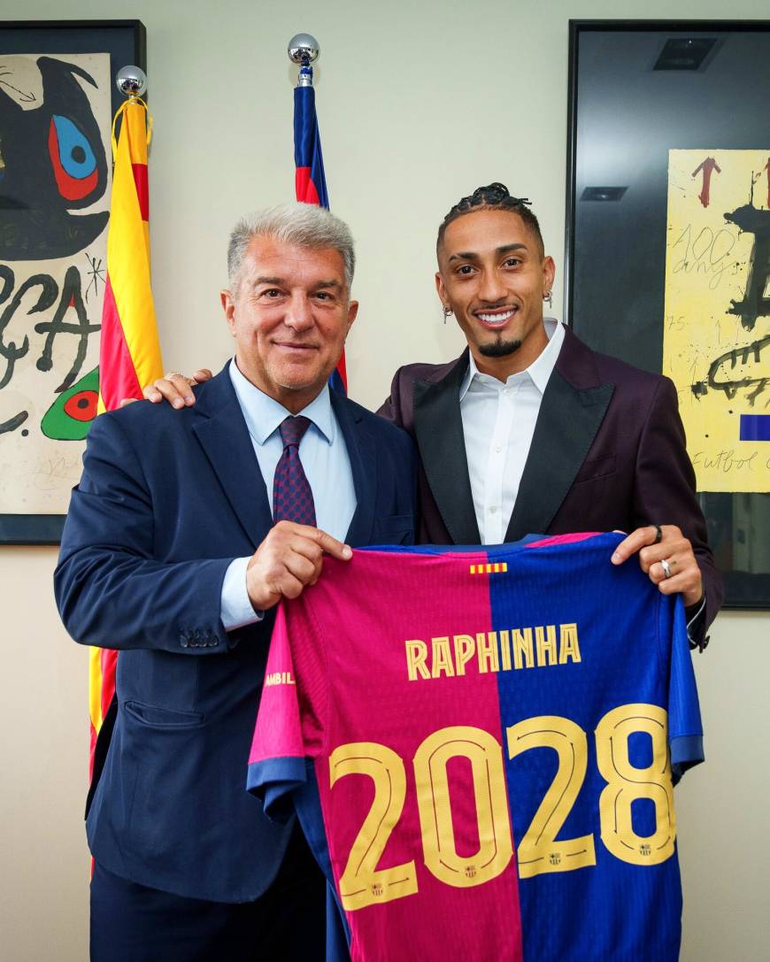 Barcelona, Raphinha’nın sözleşmesini 2028 yılına kadar uzattı