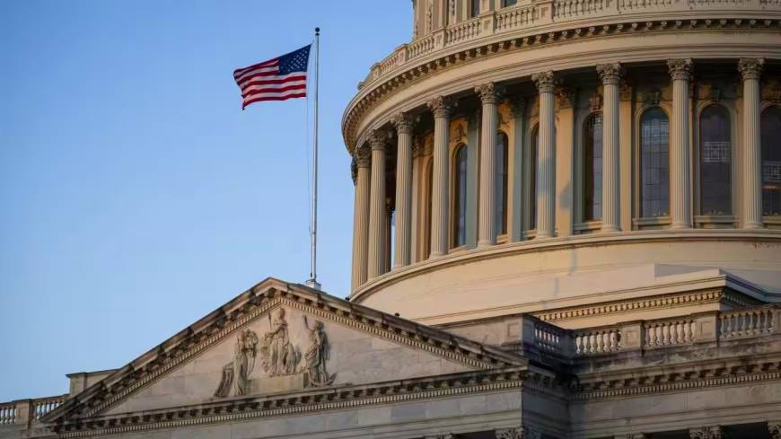 ABD Senatosu, California'nın 2035 itibarıyla benzinli araç satış yasağını engelledi