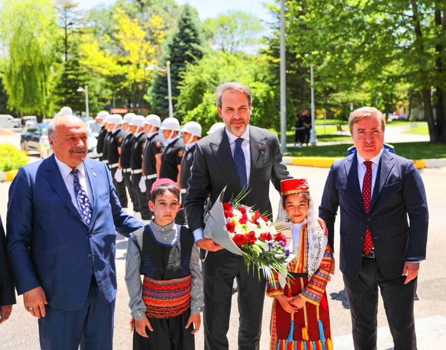 Bakan Bayraktar: 3 yılda elektrik ve doğal gazda 1 trilyon lira destek verdik