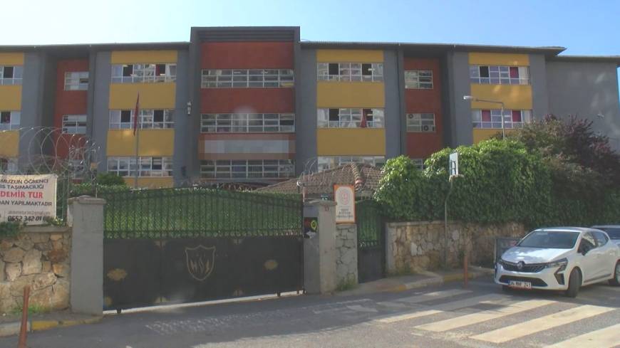 İstanbul - Sultanbeyli'de okul bahçesinde arkadaşını bıçaklayan şüpheli tutuklandı 