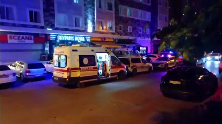 İstanbul - Esenyurt'ta baba, tartıştığı oğlunu silahla yaraladı