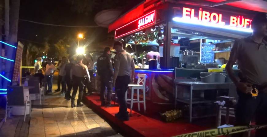 Emekli polis memuru, eski eşini tabancayla öldürüp, kendini de vurdu